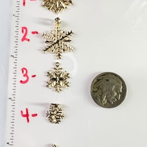 14K Gold Diamond Cut Snowflake Pendant ~ Charm  Marked DZ