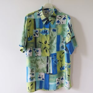 Vintage 80&#39;s Women Viscose Blouse Colorful Summer Shirt Short Sleeve Blouse Button up Hipster Chemise Gift for Women Festival Shirt Large