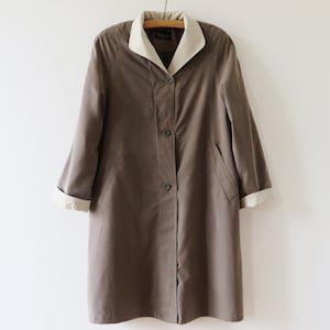 Vintage 90s Women Trench Coat Brown Swing Overcoat Preppy Raincoat with Shoulder Pads Trenchcoat Maternity Coat Gift for Mom Medium to Large