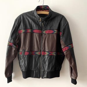 Vintage leren bomberjack uit de jaren 90: boho bikerstijl, medium