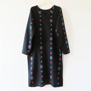 Vintage Black Embroidered Kaftan: Indian Boho Tunic Dress (Medium)