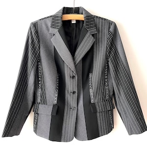 Blazer minimalista negro, chaqueta clásica a medida, blazer estructurado para mujer, prenda de oficina atemporal, básico de armario cápsula, talla grande