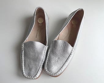 Mocassins en cuir argentés | Chaussures plates métallisées pour femmes | Chaussures à enfiler | Chaussures minimalistes de tous les jours, 40 EUR