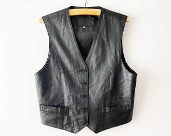 Kamizelka skórzana w stylu steampunk z lat 90.: kamizelka motocyklowa, czarna, zapinana na guziki, duża