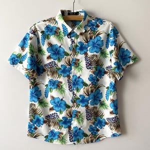 Men&#39;s summer shirt, Short sleeve singlet, Floral print cotton chemise, button up button down shirt, gift idea for him, medium