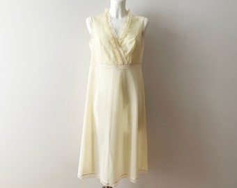 60s Pale beige nightgown, 1960s nylon babydoll sleepwear, honeymoon lingerie, wedding nylon nightwear, gift idea for collector, medium