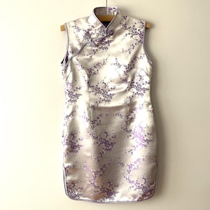 Floral cheongsam dress, pale purple Sakura print women&#39;s summer gown, sleeve less Asian dress, Chinese dress, boho wedding, gift idea, large