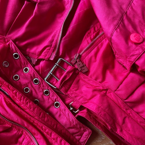 Vintage 80s Steinebronn ski suit, women's pink two piece snowsuit, hipster winter festival pants, snow shops gear, cropped snowboard suit jacket