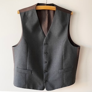 Gray men&#39;s vest, Classic formal waistcoat, fitted gentlemen&#39;s vest, Steampunk edwardian victorian, wedding groom, size large vest