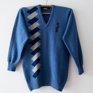 Vintage 90s Wool V-Neck Pullover: Blue Knitted Jumper (M-L)