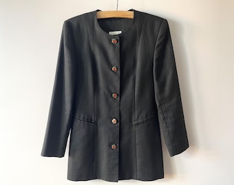 Blazer vintage de lino negro de los años 80: botones esmaltados, hombreras.