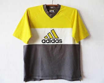 Camiseta vintage con logo bordado de Adidas - Camiseta amarilla de tres rayas