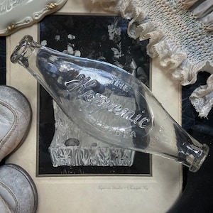 1800s antique infant glass hygienic feeder banana shaped nursing murder bottle | quack medical | post mortem | vintage funeral | embalming