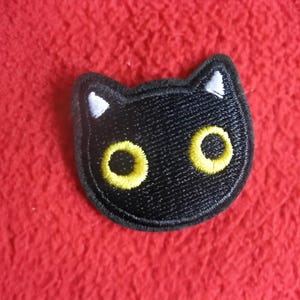 黒猫ミニアイロン接着パッチ - 小さな猫の顔