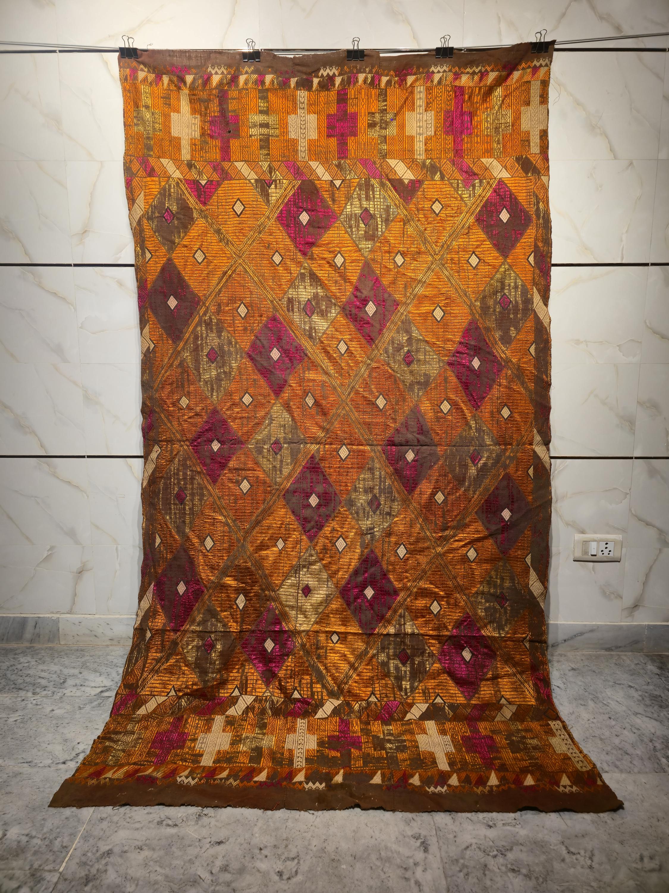 Vintage Phulkari Bagh Shawl: Hand-Embroidered Floss Silk Textile