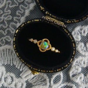 Delicato anello in opale naturale oro / Anello in opale vintage / Anelli in opale antichi per donna / Anello in pietra di luna in argento sterling / Anello di fidanzamento in opale