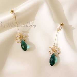 Emerald green earrings | Dark green earrings | Rhinestone stud earrings | Crystal earrings | Gold dangle earrings | Teardrop earrings