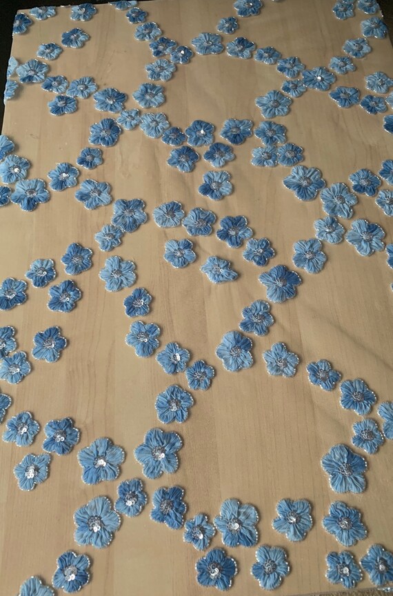 Superbe exclusif fait à la main en perles et et et paillettes pétales de Tulle tissu--4 mètres 9f6eec Superbe exclusif fait à la main en perles et et et paillettes pétales de Tulle tissu--4 mètres 9f6eec