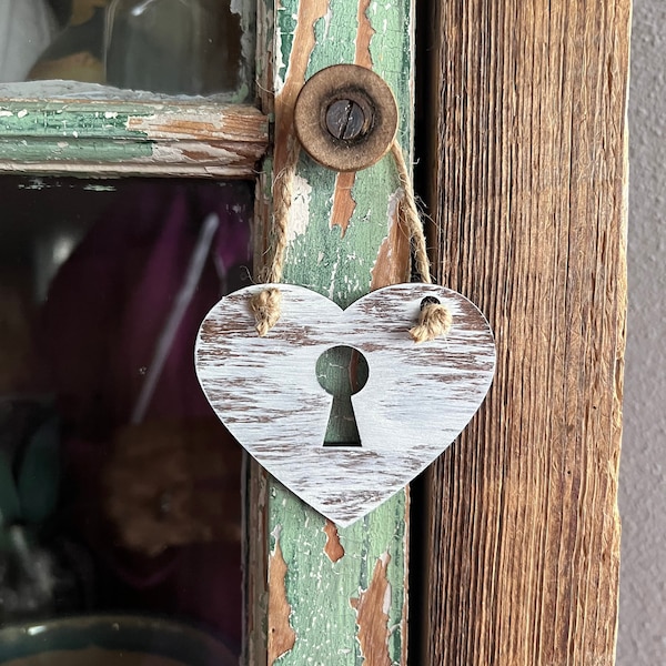 Small Farmhouse Key Hole Hearts, (1) Whitewashed Hanging Heart Ornament, Rustic Farmhouse Holiday Decor, Rustic Heart, Key To My Heart, Love