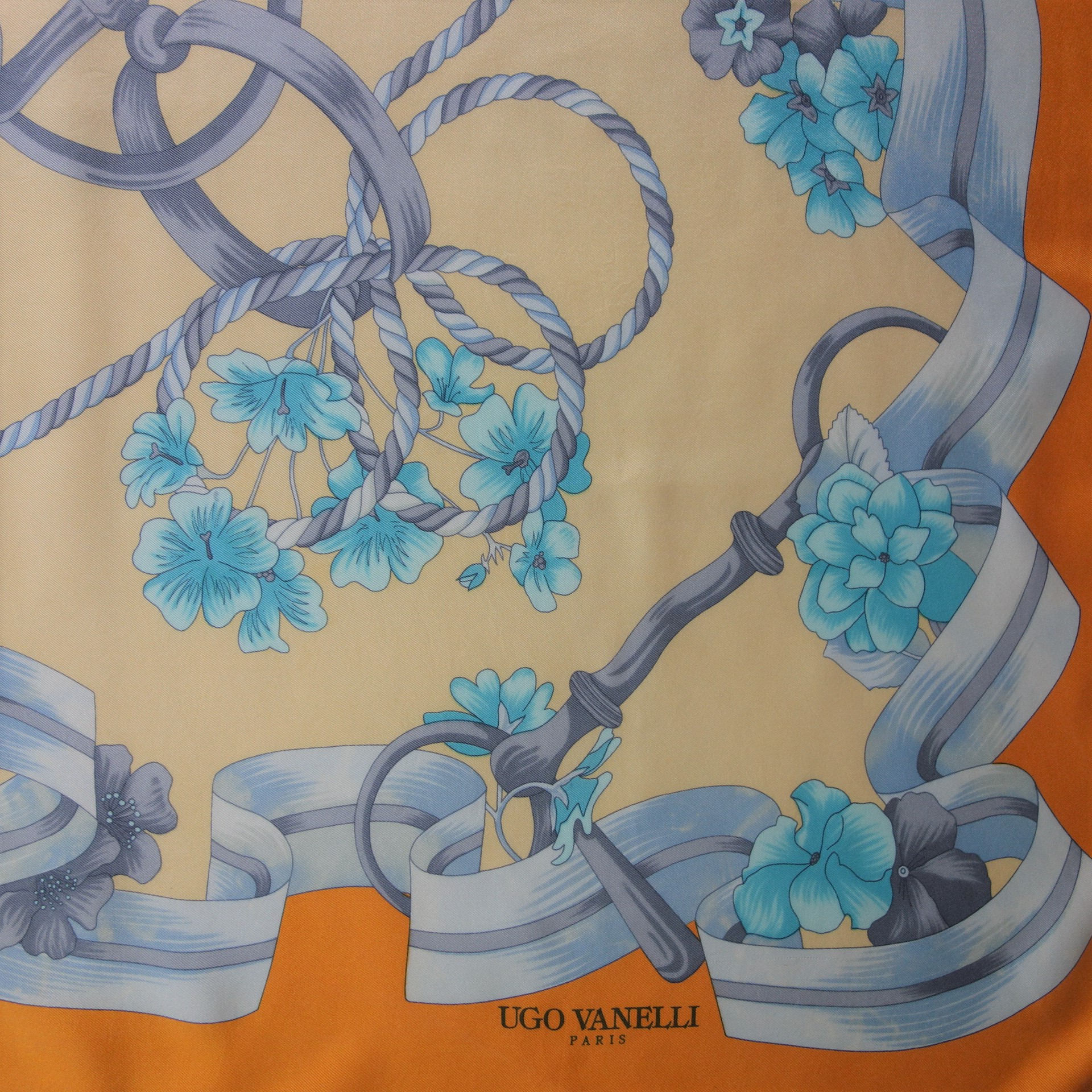 Foulard Vintage Ugo Vanelli En Soie 100% - Motif Géométrique Multicolore, Occasion Bon état