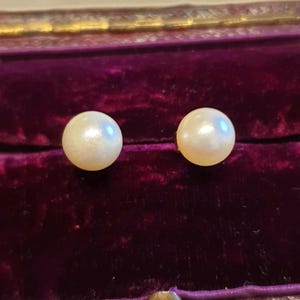 9ct Gold Pearl Stud Earrings, 6-7mm Freshwater Cultured Pearl Studs, Solid 9K Gold Jewellery Gift for Her, Minimalist Bridal Earrings, Boxed