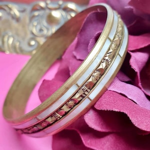 Bracelet jonc vintage en nacre, laiton, bijoux vintage empilables bohème des années 1960