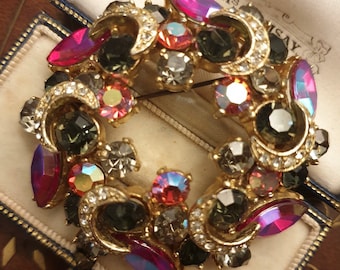 Broche Vintage Grande Couronne En Relief Avec Motif Entrelacé - Modèle 369, D'occasion