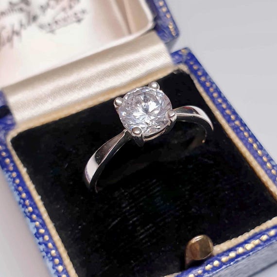 Solid Silver Solitaire Ring Size S Rock Crystal R… - image 11