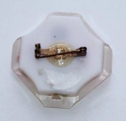 Broche Vintage En Lucite Sculptée Années 40 Art Déco - Fleurs, Métal Doré