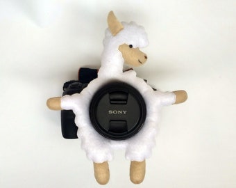 Camera buddy Llama Photography accessory Camera lens buddy Photographer helper Camera accessory Photo helper Camera gift Funny felt llama