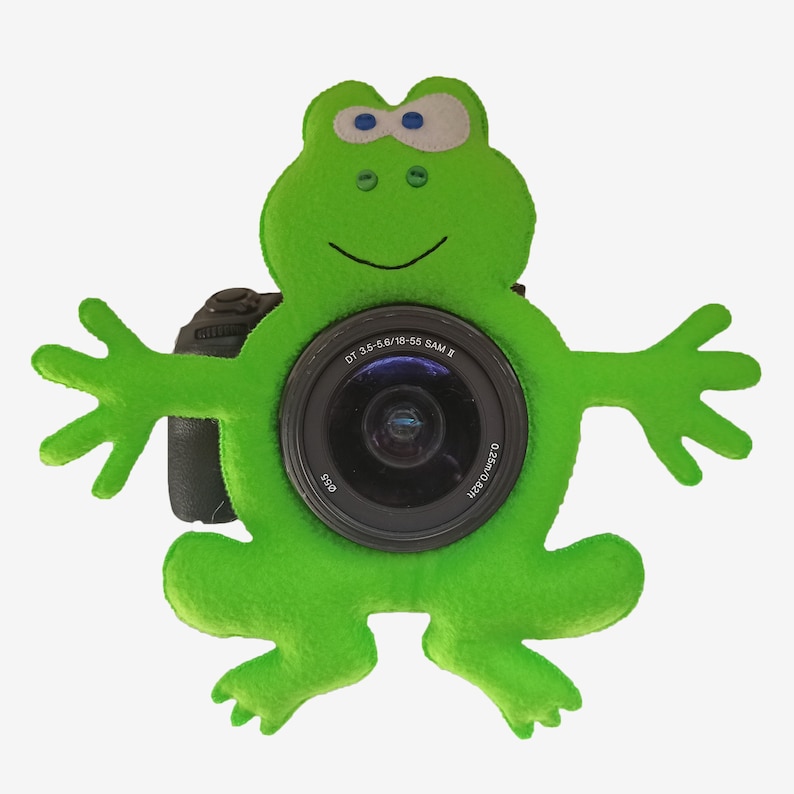 Camera buddy Photography accessory Camera lens buddy Photographer helper Camera accessory Photo helper Camera gift Funny frog Felt frog image 1