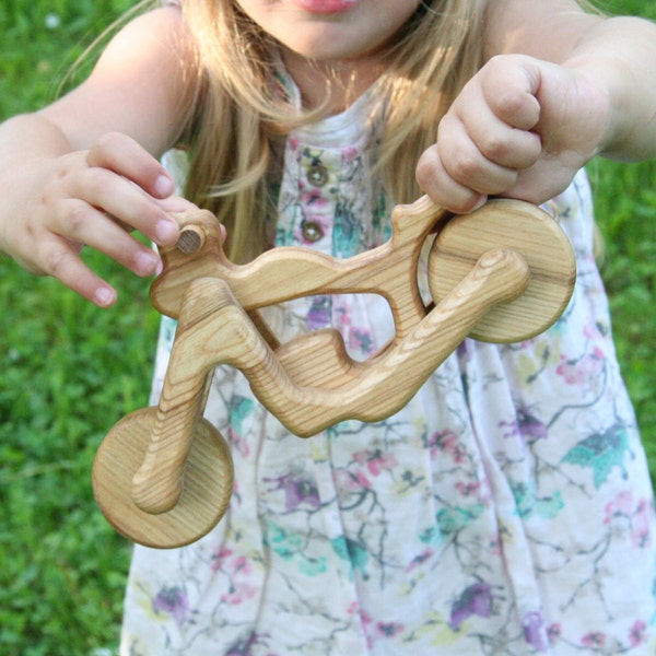 Handmade Organic Natural Wooden Chopper Motorbike with Moving Wheels Eco-Friendly Delights for Boys, Lotes Toys Baby Gift Free Shipping