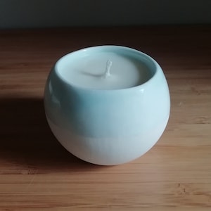 Handmade Globe Candle: Fine Bone China Bowl, Soya Wax (Ice Blue or White)