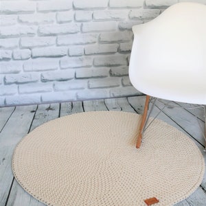 Handwoven Natural Cotton Rug Cream Round Simple Modern Rug Nursery Crochet Rug Washable Cotton Rug Round area rug Modern kids floor mat imagem 4