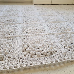 Tapis 3D rectangulaire moderne à fleurs blanches/Tapis au crochet/Tapis/Tapis/Tapis/Tapis de sol/Grands tapis/Tapis fait main/Tapis/Tapis en coton image 3