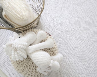 Handmade Crochet Pastel Neutral Decor Pure White Round Simple Modern Nursery Rug, Washable Natural Cotton Rug, Round area rug, Kids mats