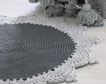 Tapis de salon 115 cm, fait main en coton, rond gris bohème scandinave, décoration pastel chambre de bébé au crochet, tapis naturel lavable avec napperon de pétales