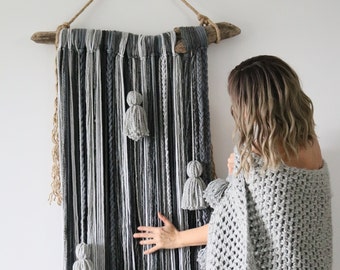 Cadeau fête des mères en macramé, tenture murale en bois flotté, gris naturel, minimaliste, fibre de bois flotté, longue bohème, salon en macramé mural