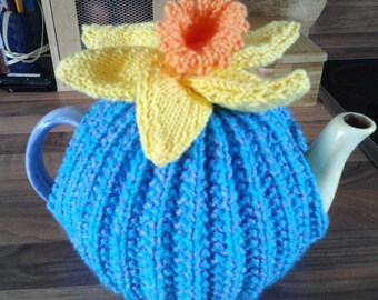 Pineapple tea cosy to fit a 6 cup Brown Betty type teapot