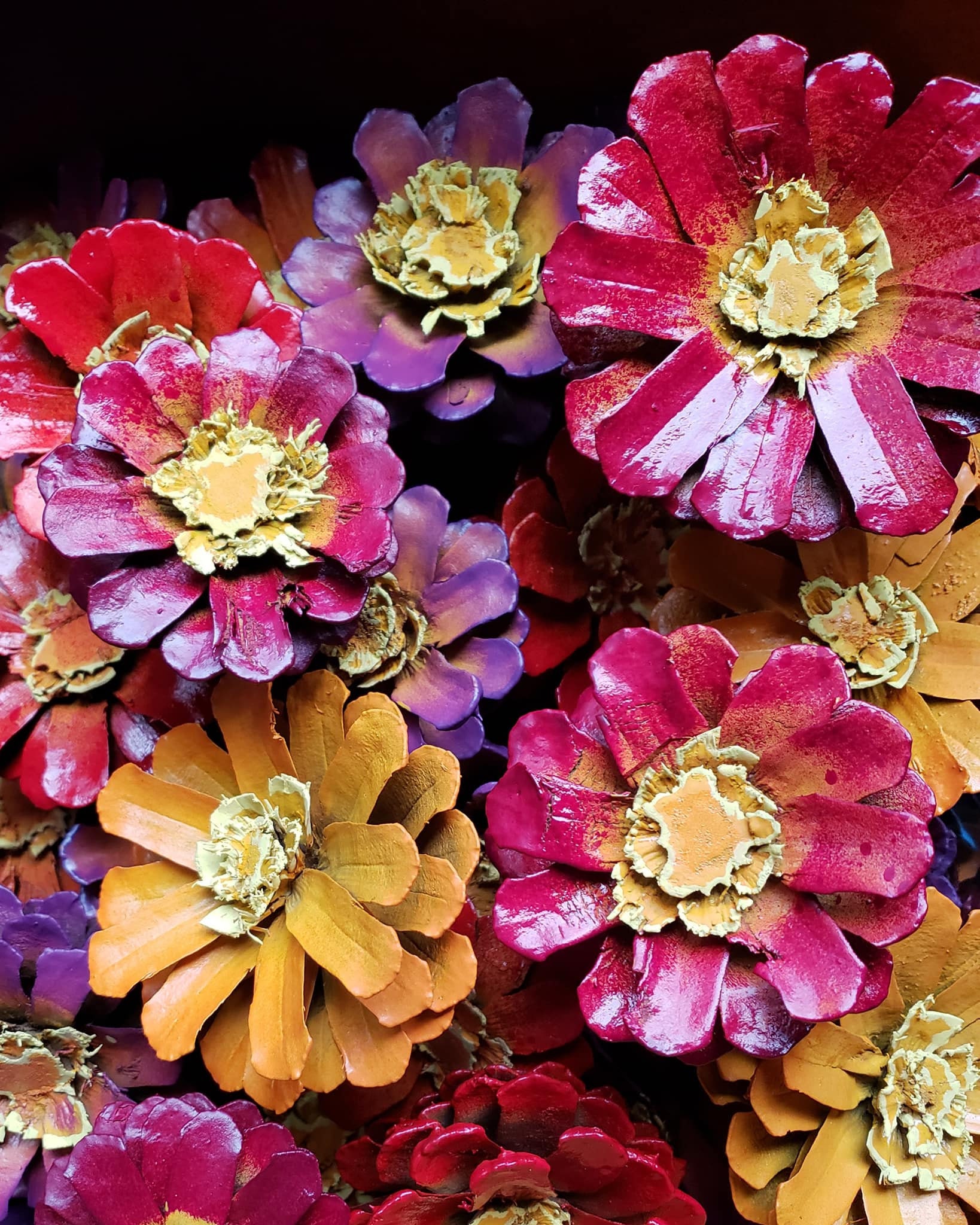 Zinnia Pine cone Painted Pine cones daisy pine cone Flowers Etsy 日本