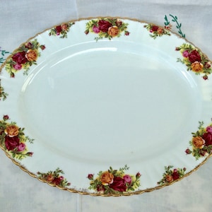 Royal Albert 2nd Edition Seconds Old Country Roses 14 inch Large Platter, English Fine China, Afternoon Tea, Cottage Core, Housewarming Gift