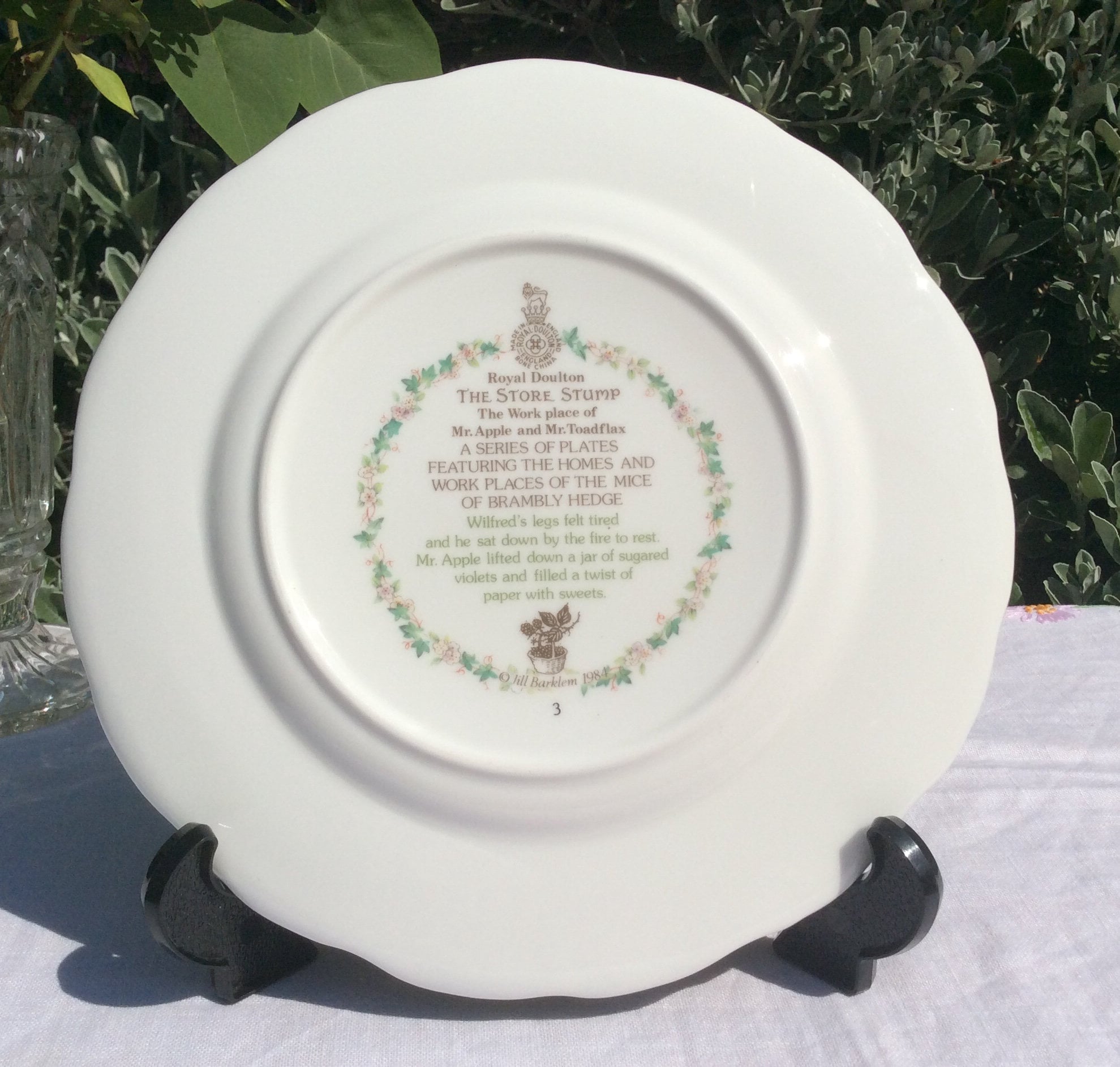 ロイヤル・ドルトン ブランブリー・ヘッジ・プレート：ストア