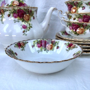Royal Albert Old Country Roses 1st Edition Cereal/Soup Bowl/Pudding Bowl (6.5”||15.75cm), English Fine China, Replacement Fine China