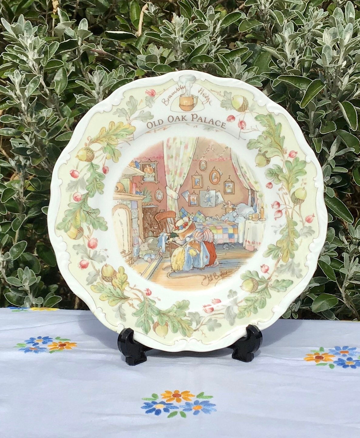 ロイヤルドルトンブランブリーヘッジOLD OAK PALACEプレート Amazon.co.jp: ブランブリーヘッジ Old Oak Palace 飾り皿