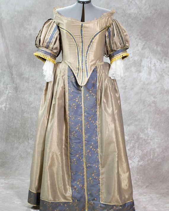 Robe epoque louis xiv hotsell