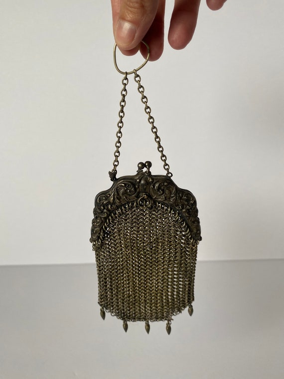 Antique Metal Mesh Flapper Purse, Gate Top Vintag… - image 2