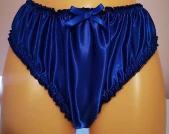 Braguitas de satén Sissy: lencería brasileña, hecha a medida