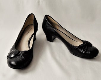 Vintage leather Roberto Santi shoes Black pumps heeled loafers chunky heel Women Size 6 US size