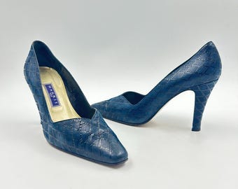 Vintage Navy Blue Leather Pumps: Stiletto Heels, Pointy Toe (EU38.5 USA7.5)