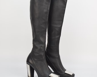 Bottes hauteur genou Dior vintage en cuir : boucle noire argentée, EU 37 US 6,5